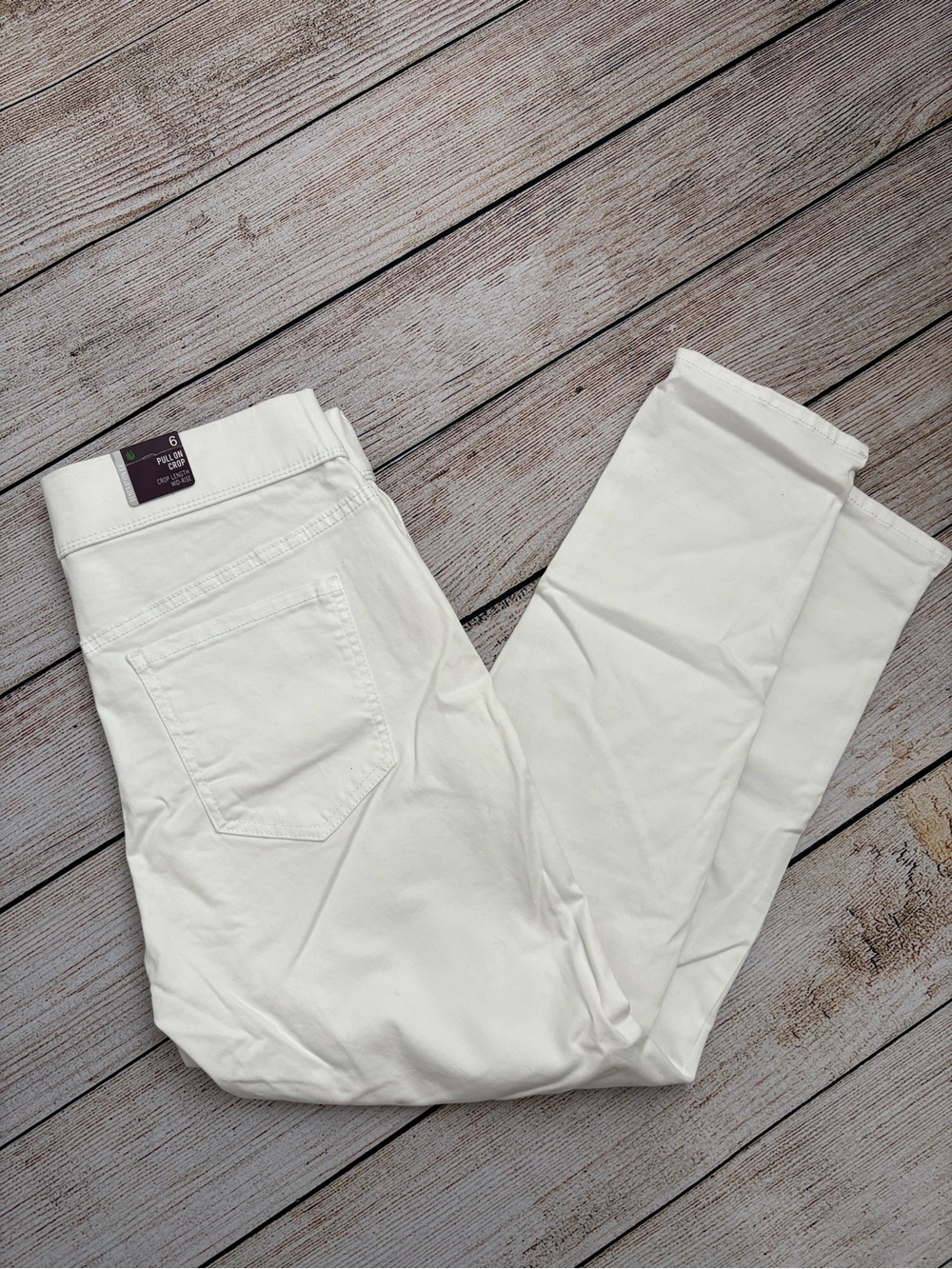 Gloria Vanderbilt Vintage White Slimming Jeans